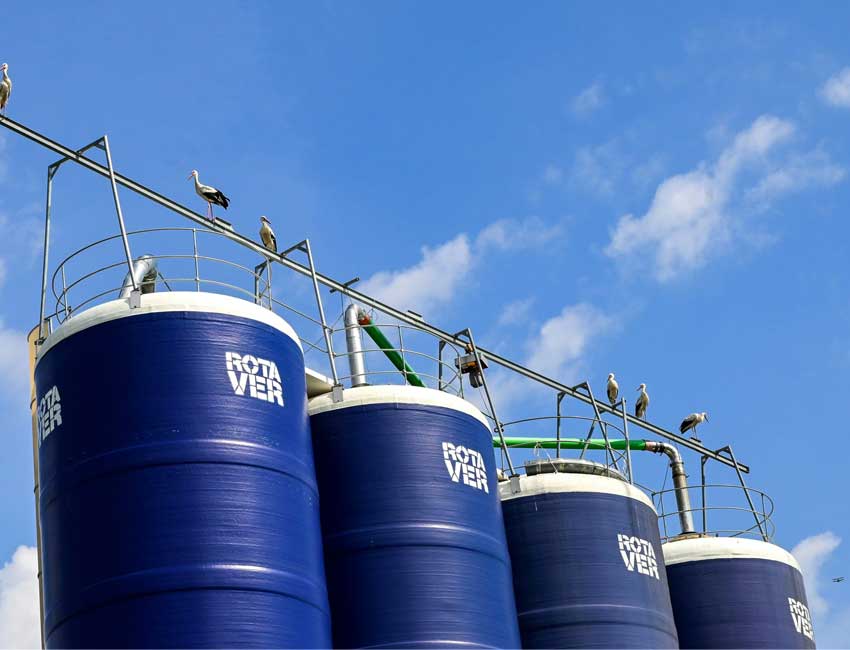 oil trading